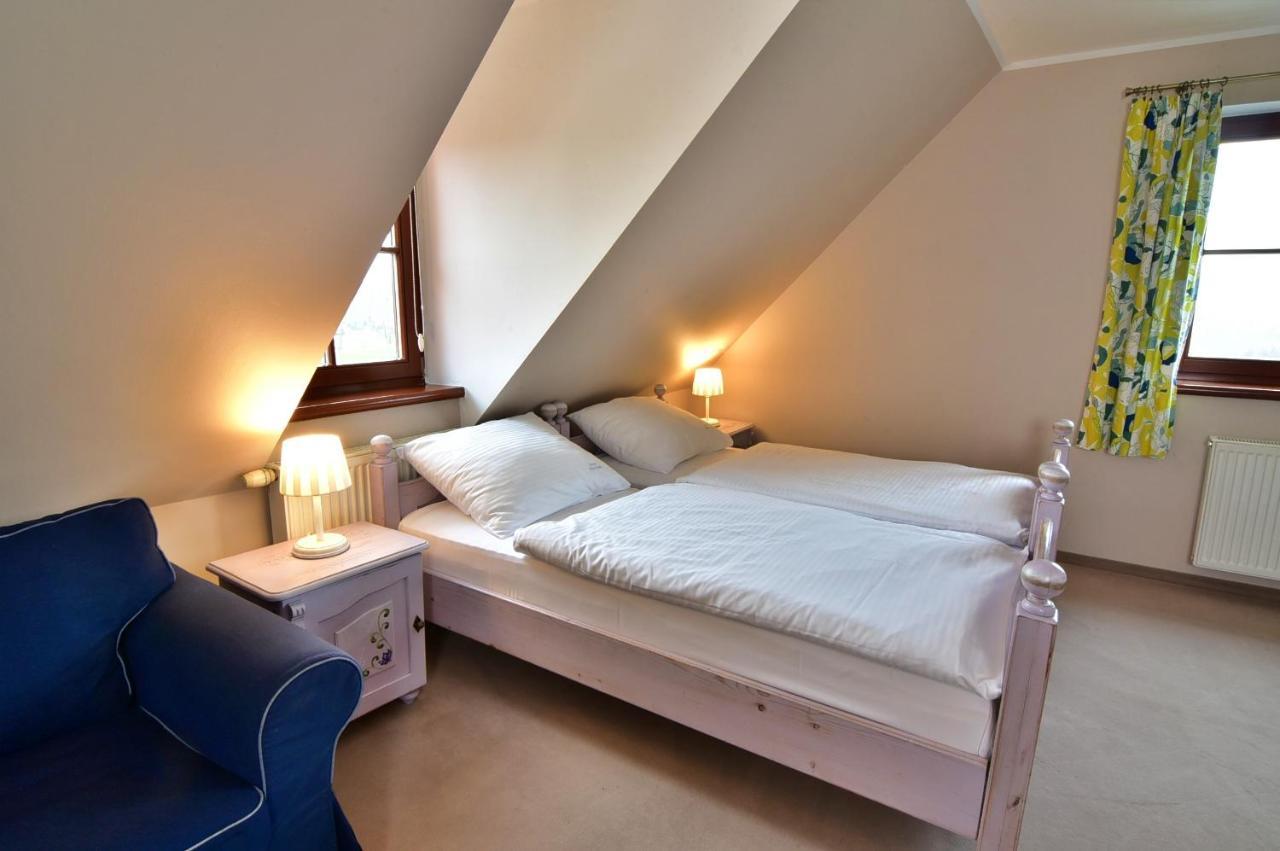 Gosciniec Nowa Wioska Bed & Breakfast Wałbrzych Dış mekan fotoğraf