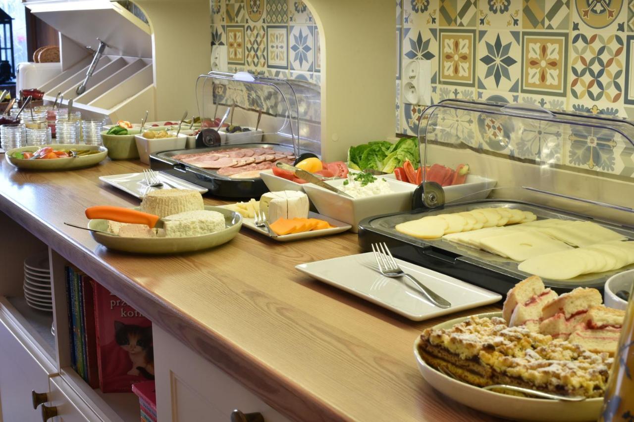 Gosciniec Nowa Wioska Bed & Breakfast Wałbrzych Dış mekan fotoğraf